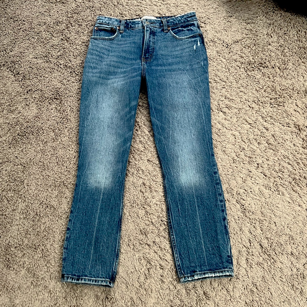 NWOT Abercrombie & Fitch Classic Blue High Rise Women's Skinny Curve Love Jeans.